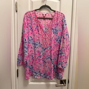 Lilly Pulitzer Renato Silk Tunic in the Coco Coral Crab print Lg Pink Purple
